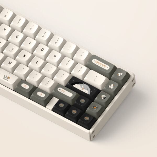 iqunix-f65-hitchhiker-wireless-mechanical-keyboard-938525 IQUNIX F65 Hitchhiker Wireless Mechanical Keyboard